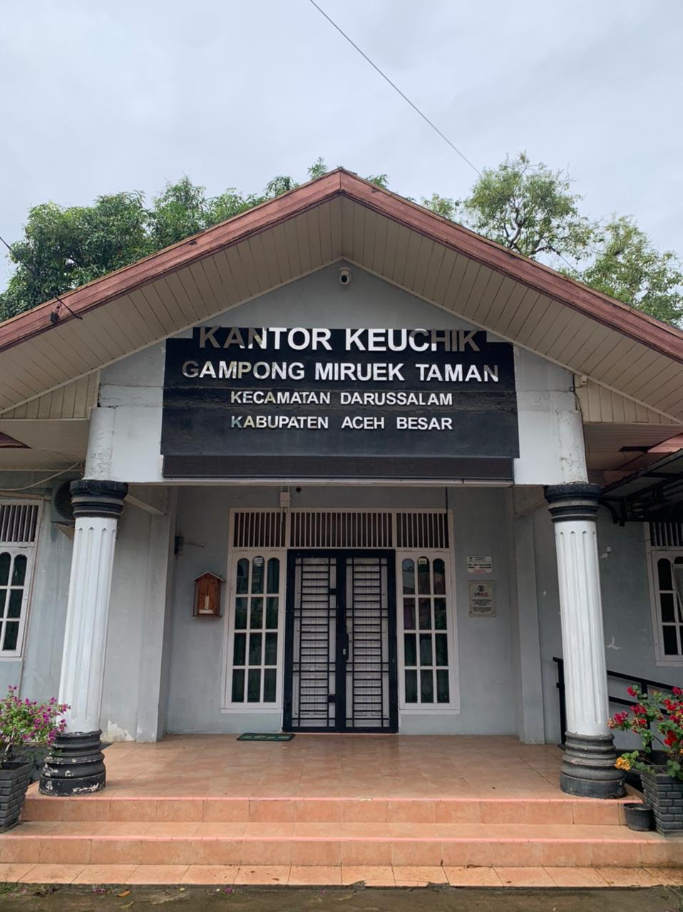 Kantor Keuchik Gampong Miruek Taman